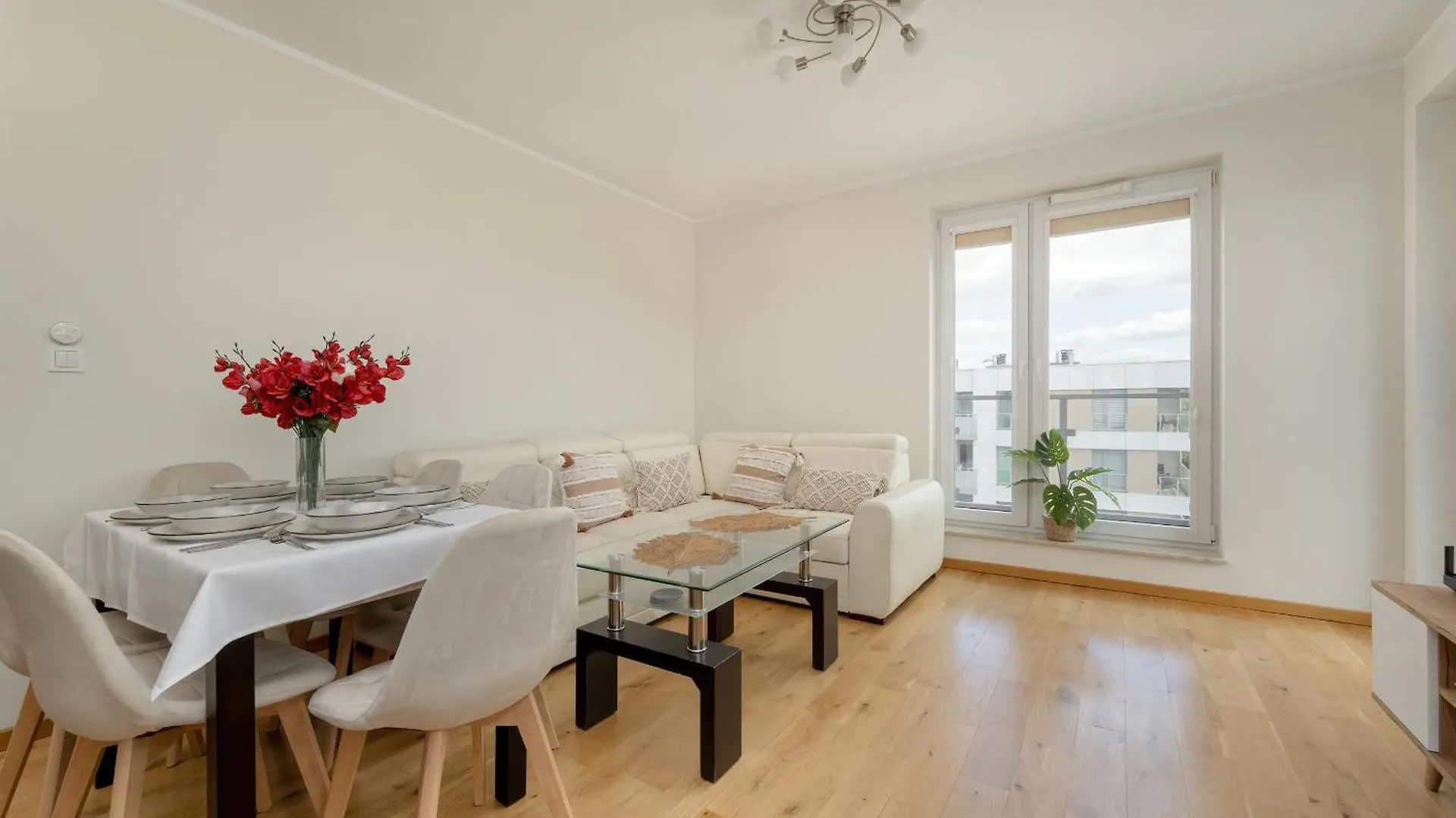 Exceptional Apartment With Parking For 6 Guests By Noclegi Renters Βρότσλαβ